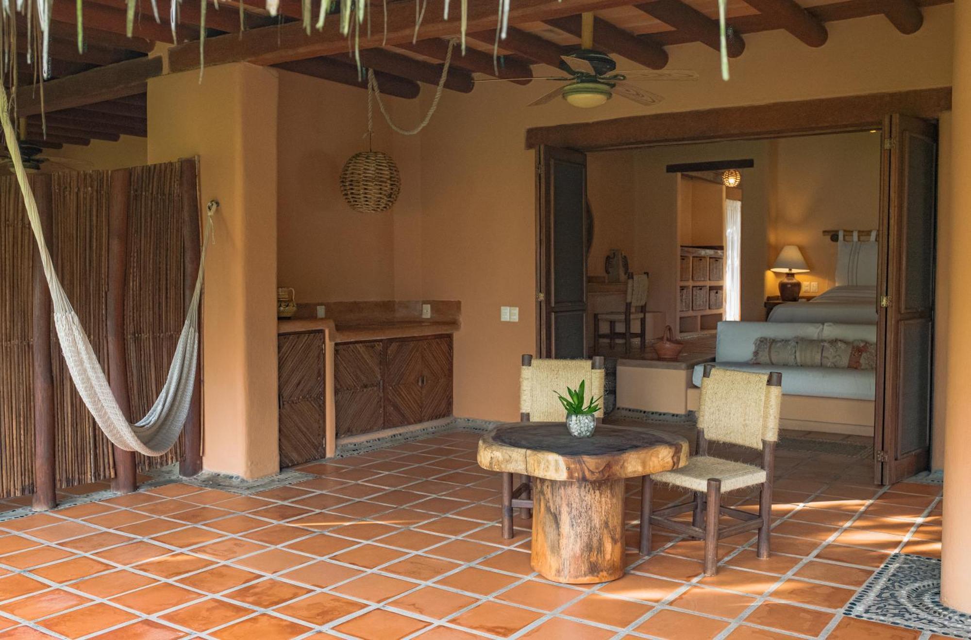 Puertas Paraiso Hotel Boutique Сиуатанехо Экстерьер фото