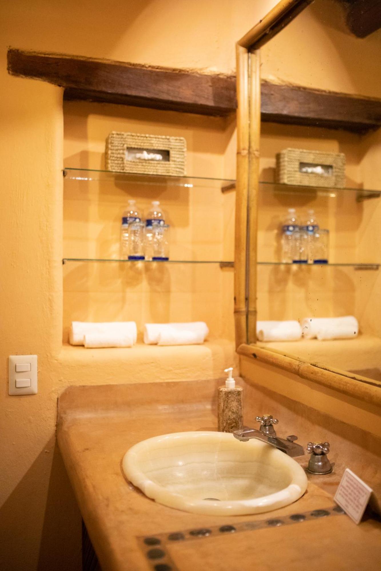 Puertas Paraiso Hotel Boutique Сиуатанехо Экстерьер фото
