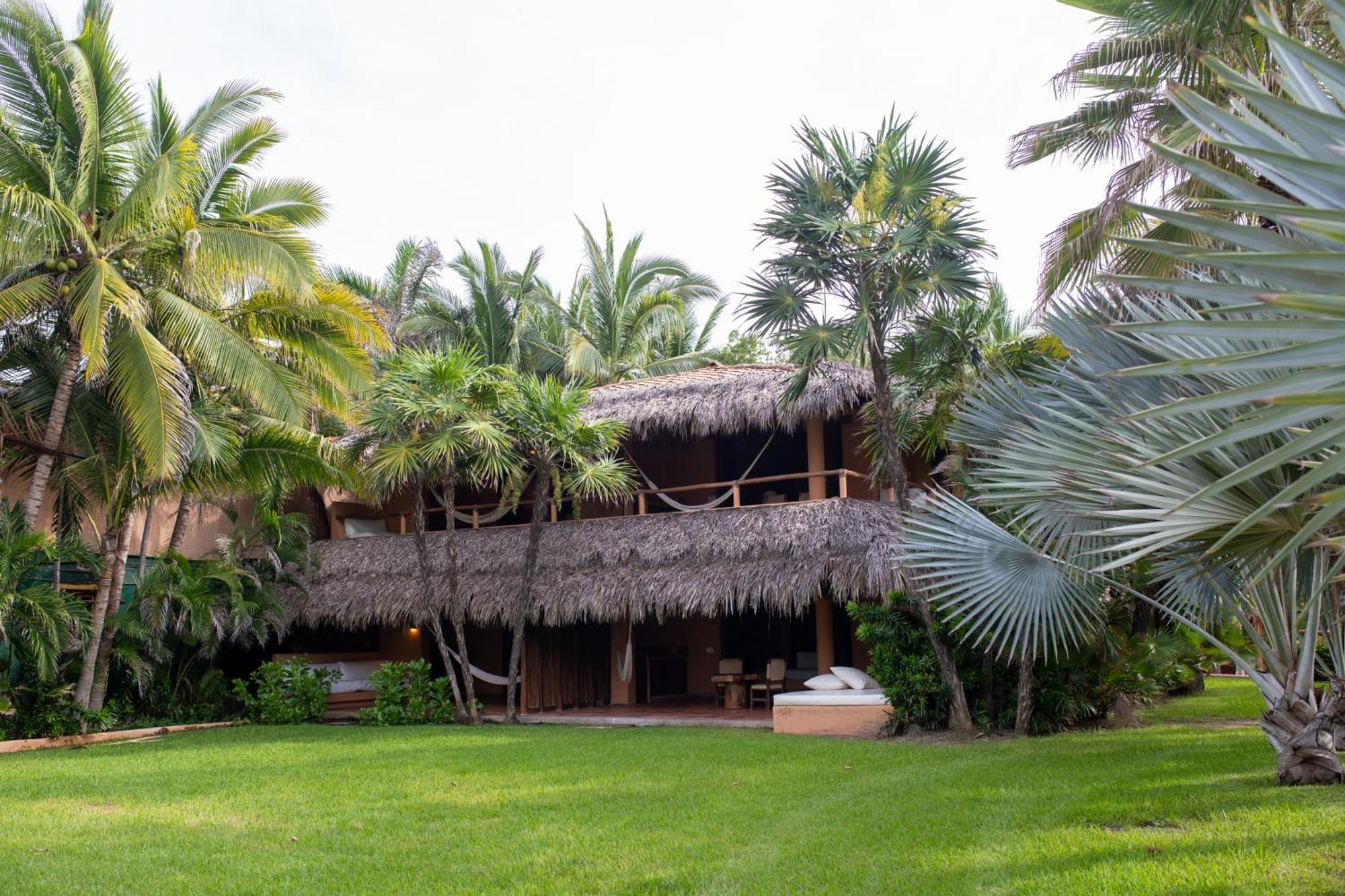 Puertas Paraiso Hotel Boutique Сиуатанехо Экстерьер фото