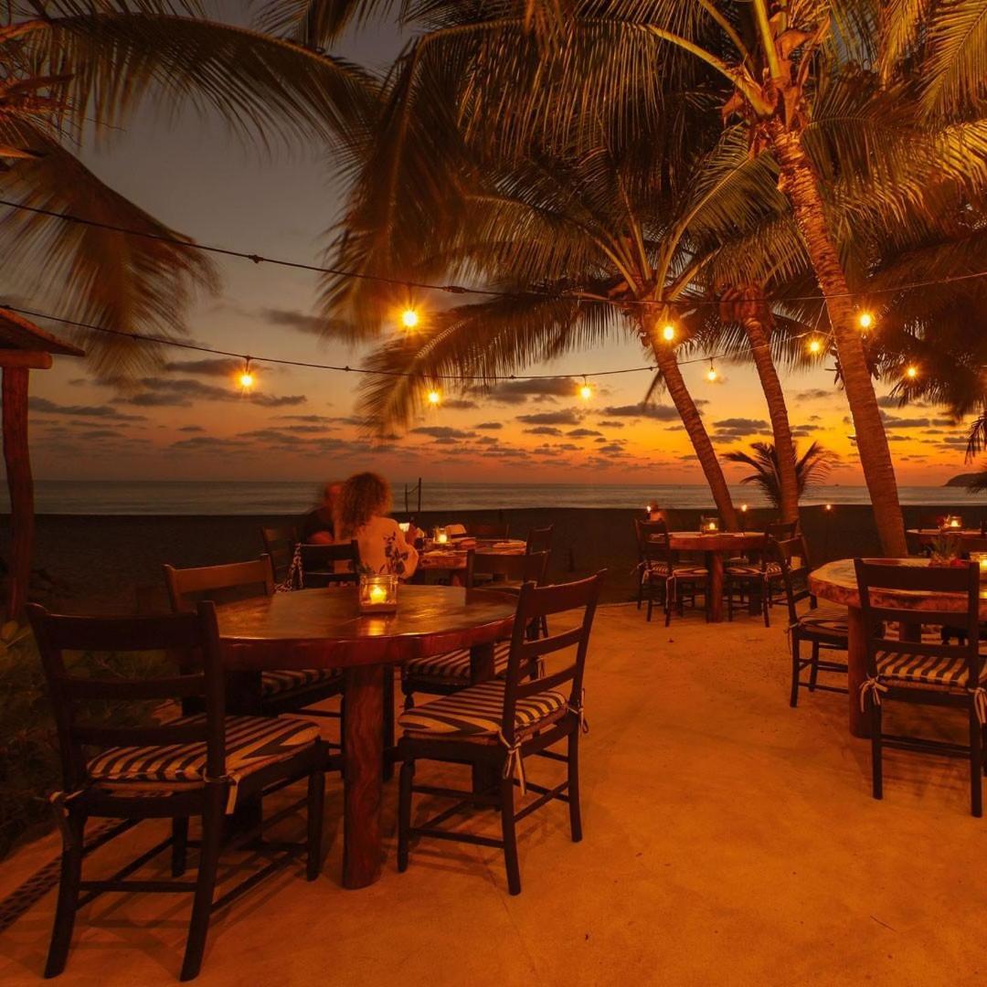 Puertas Paraiso Hotel Boutique Сиуатанехо Экстерьер фото