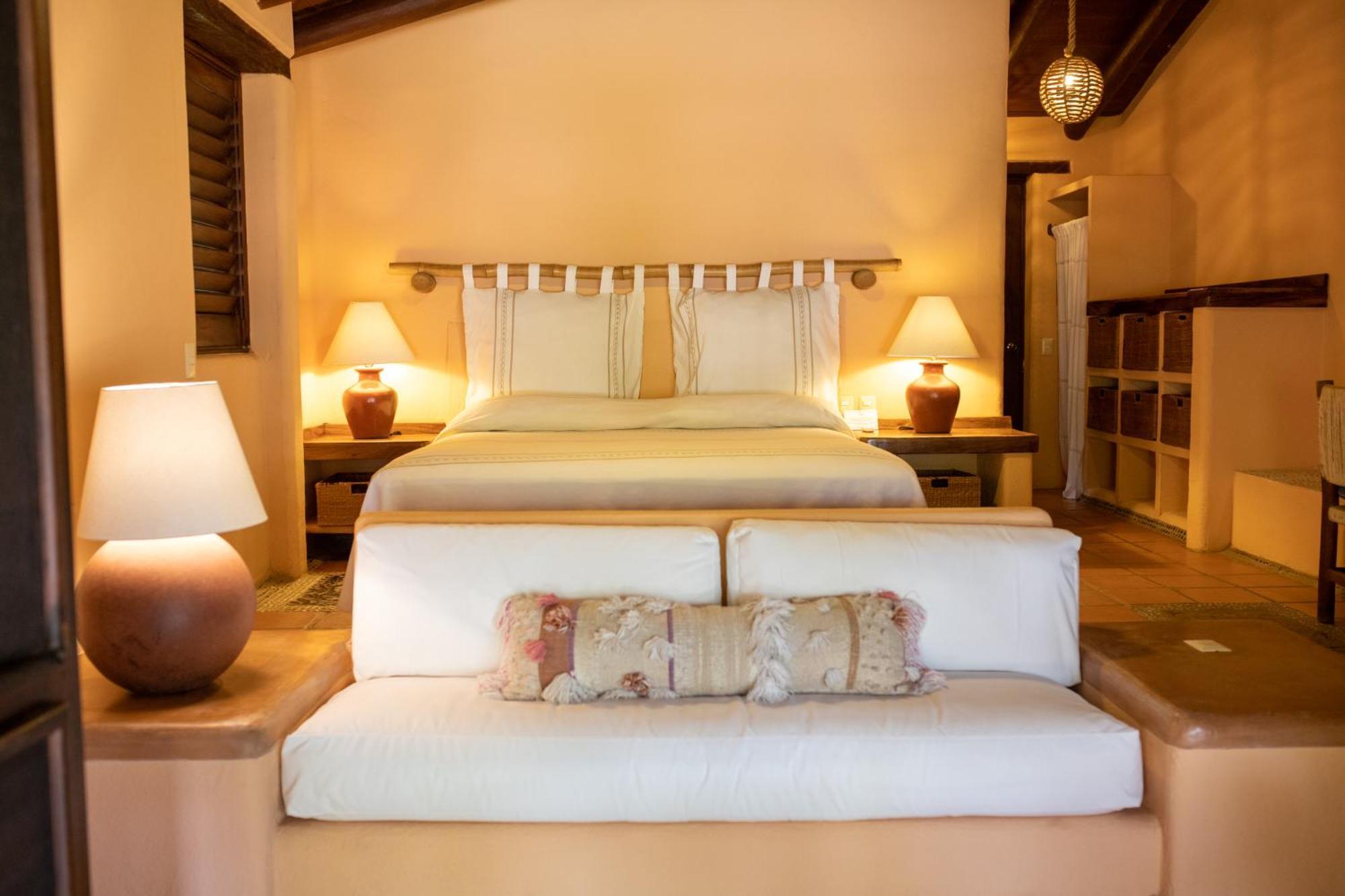 Puertas Paraiso Hotel Boutique Сиуатанехо Экстерьер фото