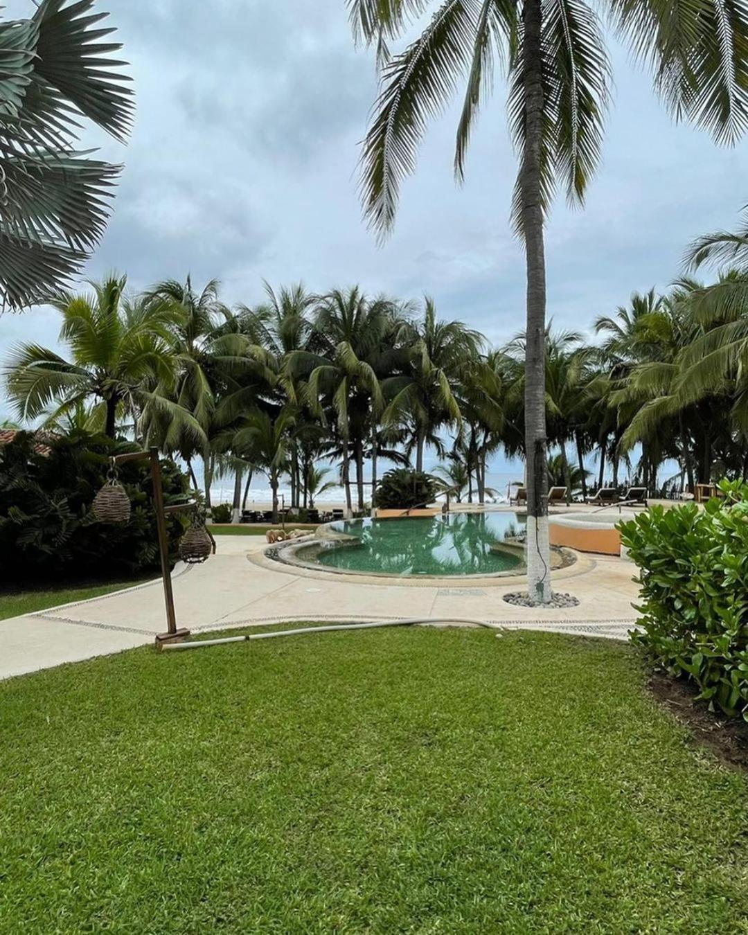 Puertas Paraiso Hotel Boutique Сиуатанехо Экстерьер фото