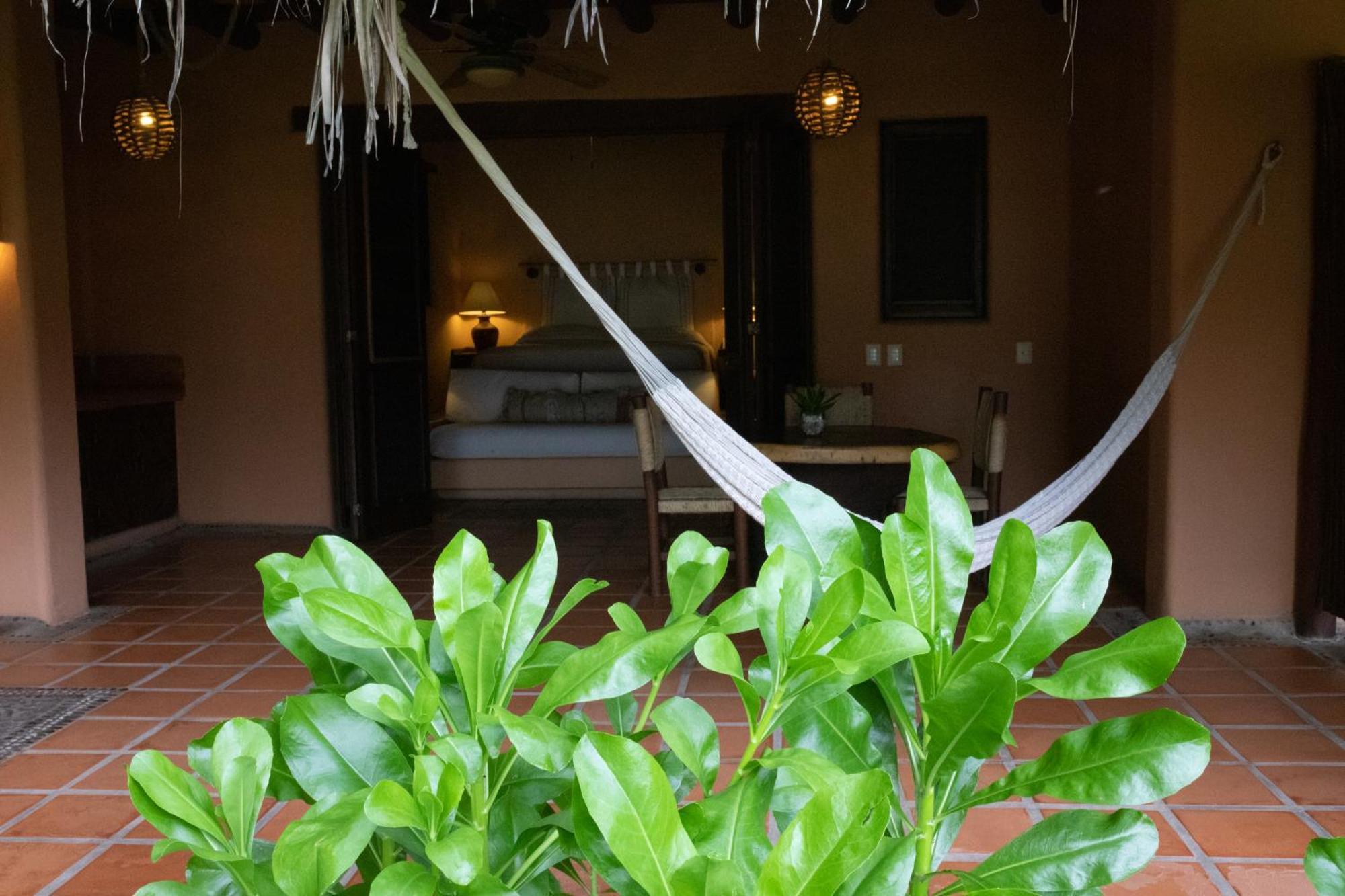 Puertas Paraiso Hotel Boutique Сиуатанехо Экстерьер фото