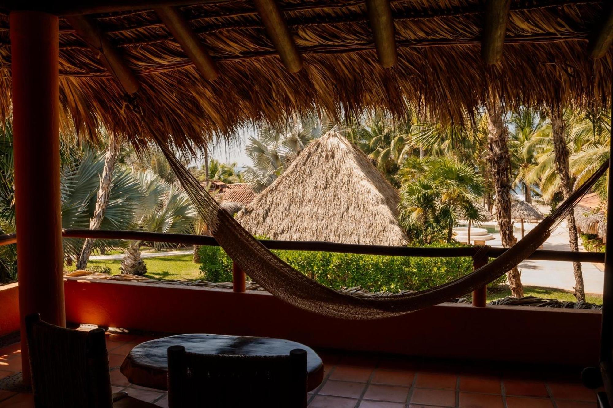 Puertas Paraiso Hotel Boutique Сиуатанехо Экстерьер фото