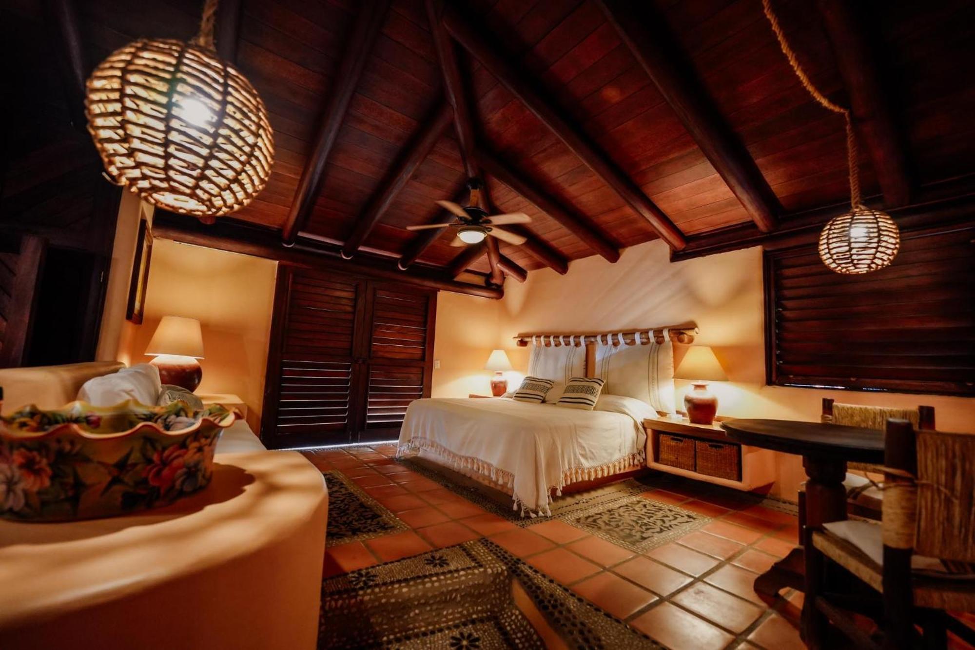 Puertas Paraiso Hotel Boutique Сиуатанехо Экстерьер фото